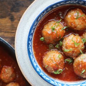 Vietnamese Meatballs in Tomato Sauce (Xíu Mại)